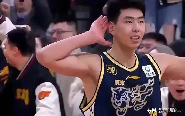 Rookie遭遇二十持续失利，日本队教练压力巨大！